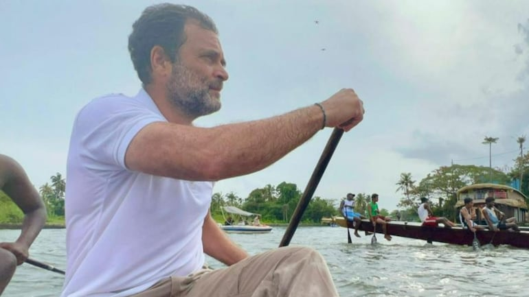 भारत जोड़ो यात्रा: आज आंध्र प्रदेश के कुरनूल से शुरू हुई कांग्रेस की पदयात्रा