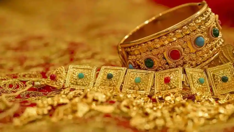 Gold-Silver Price Today: सोने-चांदी के भाव की चमक में फीकी, जानें कैसा रहा मार्केट का हाल