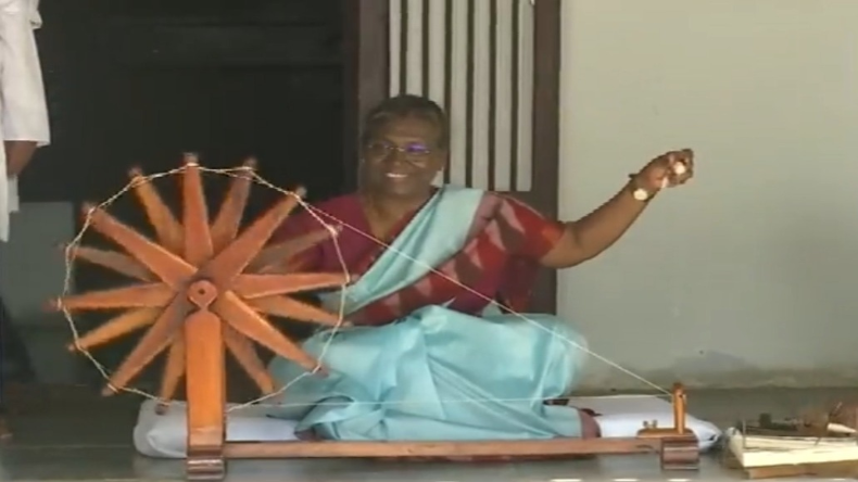जूनियर के साथ रैगिंग की इंतहा! प्राइवेट पार्ट में डाला पेंसिल, टूथब्रश और सैनिटाइजर