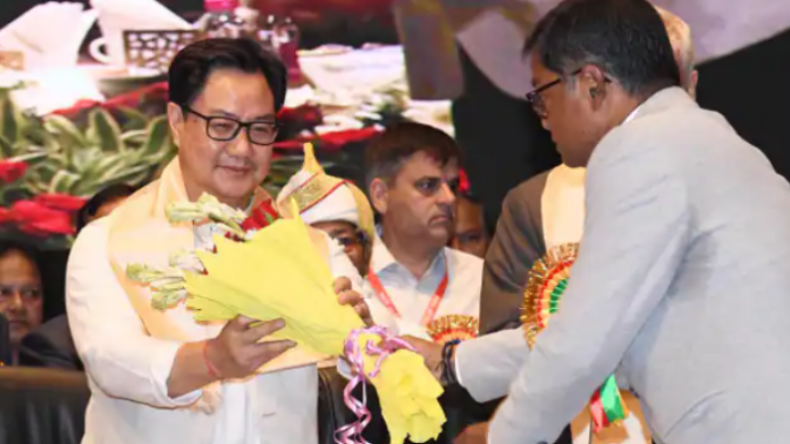 संसद: कानून मंत्री रिजिजू बोले- ‘सुप्रीम कोर्ट को जमानत याचिकाओं और छोटे मामलों की सुनवाई से बचना चाहिए’