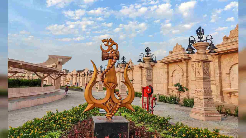मध्य प्रदेश: कुत्ते के भौंकने से गुस्साए शख्स ने लात मारकर ले ली बुजुर्ग महिला की जान, गिरफ्तार