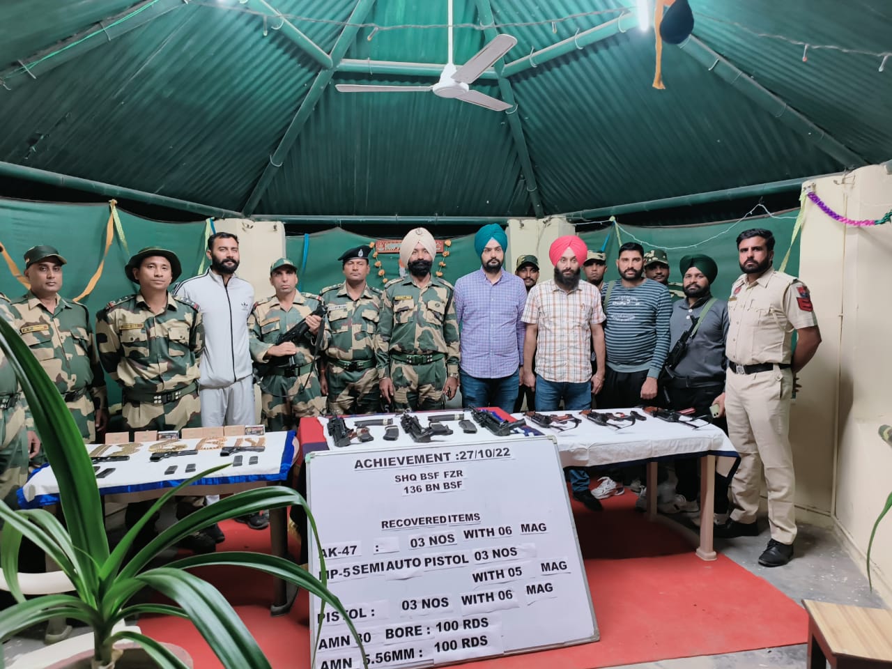 Jammu Kashmir: जम्मू कश्मीर में सुरक्षाबलों की बड़ी कार्रवाई, घुसपैठ की कोशिश कर रहे आतंकी को मार गिराया