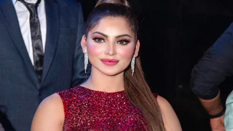Urvashi Rautela: एक्ट्रेस उर्वशी रौतेला ने ट्रोलिंग से बचने के लिए निकाला कमाल का जुगाड़, आप भी जानकर हो जाएंग हैरान