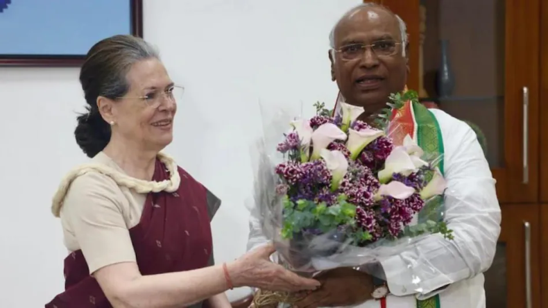 खड़गे ने फिर बोला PM मोदी पर हमला, ‘आप दो गाली खाते हो तो 4 क्विंटल गाली देते हो’