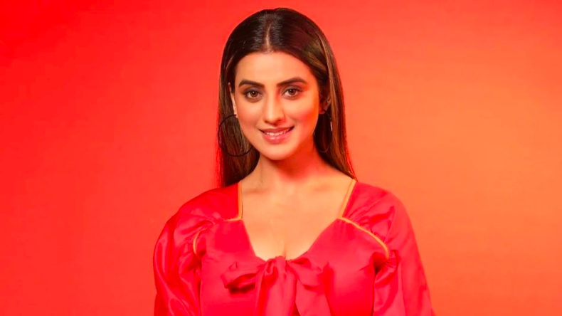 भोजपुरी: पटना के इस सिनेमाघर में अचानक पहुंच गईं अक्षरा सिंह, शेरनी जिंदाबाद के लगे नारे
