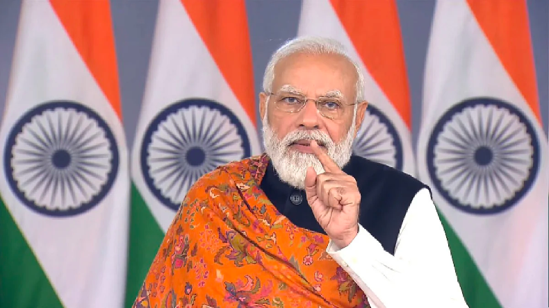 गुजरात: PM मोदी का खड़गे पर पलटवार, कहा-‘कांग्रेस में मुझे गाली देने की होड़ मची है’