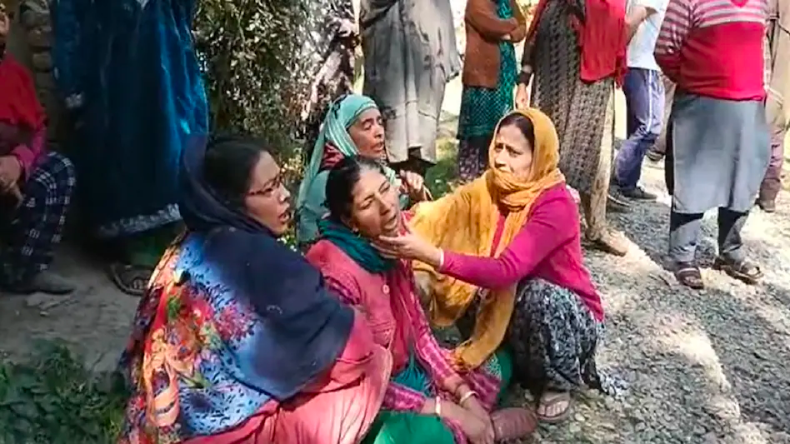 पाकिस्तान में नहीं थम रहे अल्पसंख्यकों पर हमले, कराची में हिंदू डॉक्टर की गोली मारकर हत्या