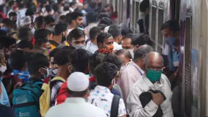 Covid-19 : कोरोना के एक्टिव केसों की संख्या में आई गिरावट, 24 घंटे में मिले 2,756 मरीज