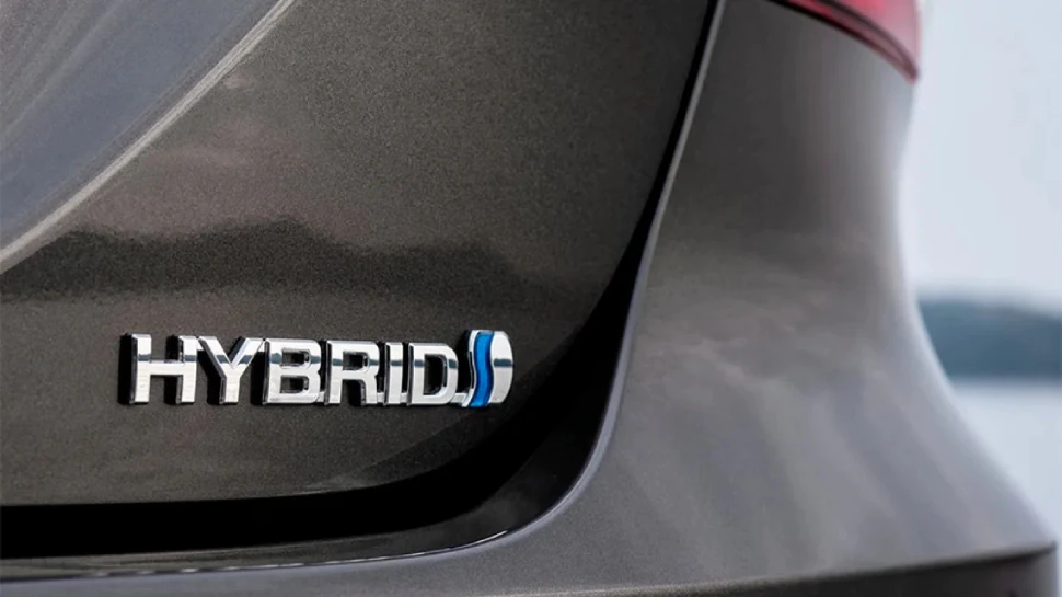 अब नहीं खरीद पाएंगे Toyota की ये गाड़ी! जानिए बंद होने की वजह