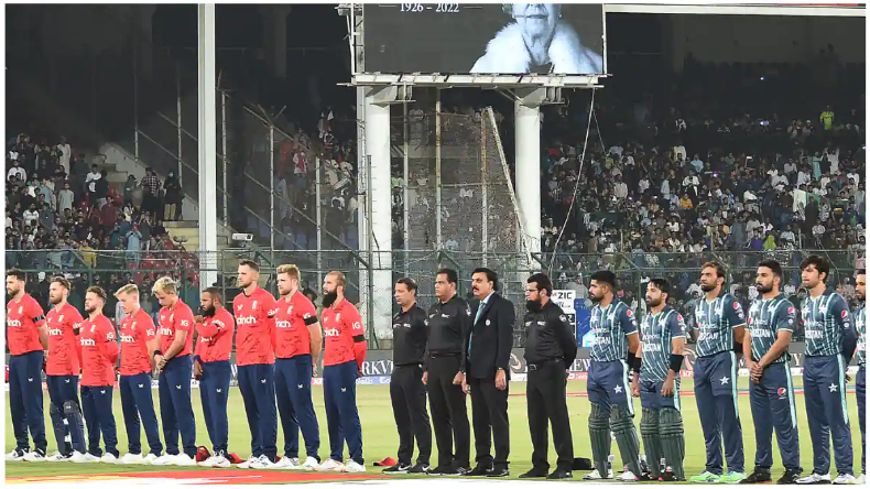 ENG vs PAK: पूर्व पाक दिग्गज दानिश कनेरिया का बड़ा बयान, कहा-‘ बाबर कप्तान के रूप में एक बड़ा शून्य ‘