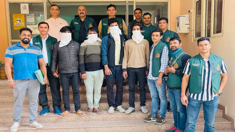 गैंगस्टर दीपक बॉक्सर से पूछताछ और सुलझ गए 24 मामले, गोगी गैंग के 15 गुर्गे गिरफ्तार