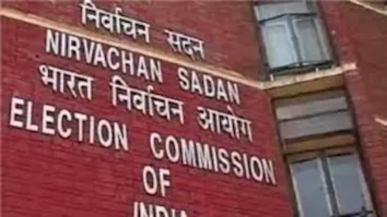 Gujarat Election : BJP दफ्तर में ख़त्म हुई अमित शाह की अहम् बैठक, कई बड़े नेता शामिल