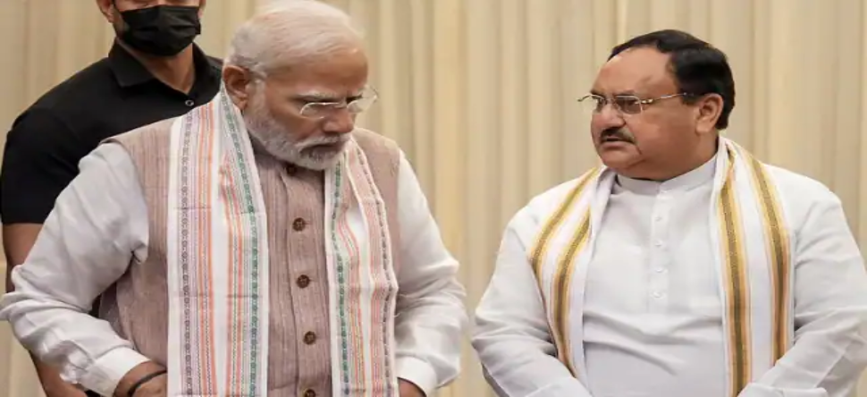 ओवैसी का केजरीवाल पर निशाना, कहा- पीएम मोदी की तरह ही काम कर रहे केजरीवाल