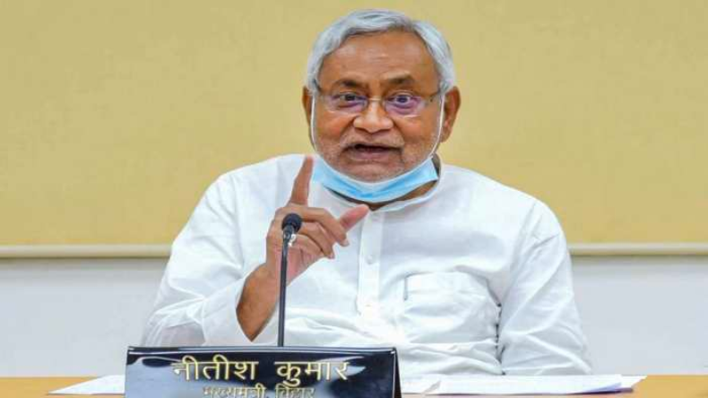 बिहार: मुखिया के घर से तीन बदमाश हथियार के साथ अरेस्ट, बड़ी घटना को अंजाम देने का था प्लान