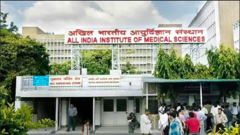 Uttarakhand: सीएम योगी की मां फिर हुईं AIIMS में भर्ती, उत्तराखंड के स्वास्थ्य मंत्री ने की मुलाकात