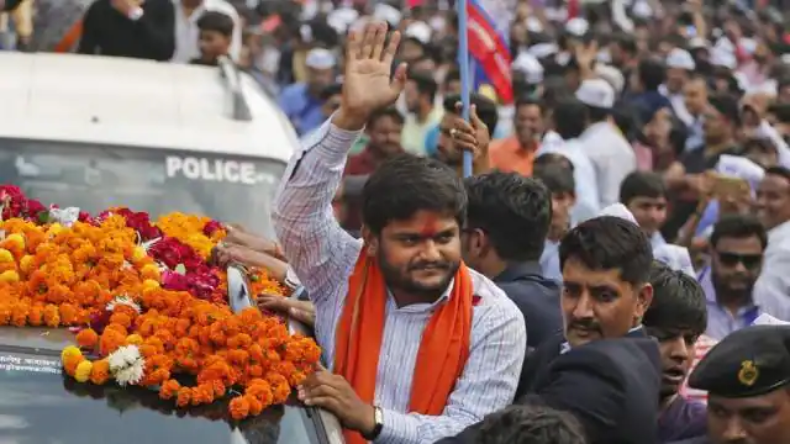 Gujarat Elections 2022: बगावत करने वाले 12 बीेजेपी नेताओं को किया गया सस्पेंड