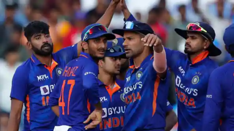 सानिया मिर्जा- शमी को नही, इस क्रिकेटर को कर रही हैं डेट, जल्द कर सकती हैं शादी