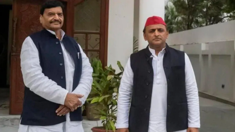 सपा अध्यक्ष अखिलेश के आरोप पर पर्यटन मंत्री का पलटवार, किया था चोरी-छिपे मदद का दावा