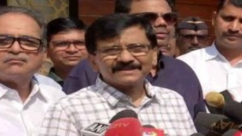चुनाव आयोग पर भड़के संजय राउत,  शिवसेना को खत्म करने की हो रही साजिश