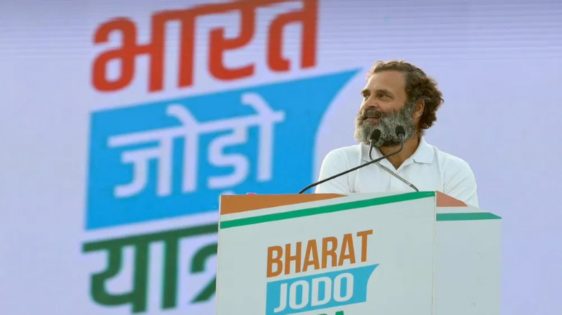दिल्ली की जबरदस्त ठंड में एक टी-शर्ट में घूम रहे Rahul Gandhi? अब लोगों ने उड़ाया मज़ाक