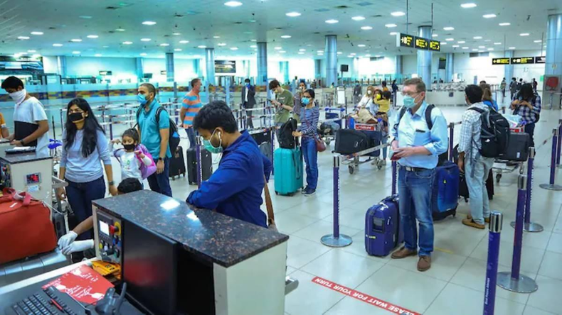 Corona In India : केंद्र का बड़ा फैसला, इन 6 देशों से आने वाले यात्रियों के लिए RT-PCR टेस्ट अनिवार्य