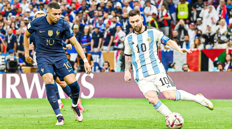 FIFA World Cup: फीफा वर्ल्ड कप हारने के बावजूद एम्बाप्पे की वाह-वाही, गोल्डन बूट किया अपने नाम
