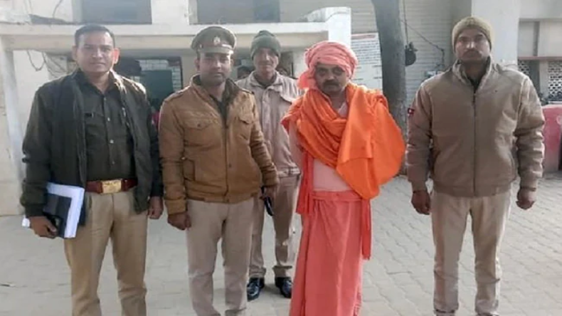 लखनऊ में पुजारी की बेरहमी से हत्या, बेटा बोला- घर में घुसे और विरोध करने पर …
