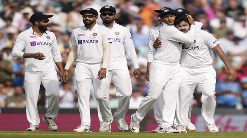 IND vs AUS: जडेजा की गेंद से स्टीव स्मिथ हुए आउट, बल्ला जमीन पर पटककर भागे