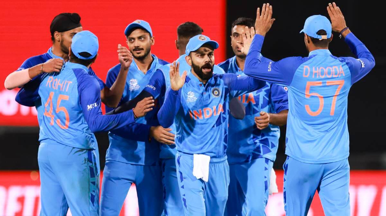 IND vs AUS: दूसरे टेस्ट में विराट कोहली रचेंगे इतिहास, ऐसा करने वाले बनेंगे दुनिया के पहले सक्रिय बल्लेबाज