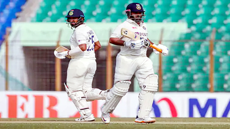IND vs BAN: पहले टेस्ट में भारत की पकड़ मजबूत, 3 बांग्लादेशी बल्लेबाज आउट