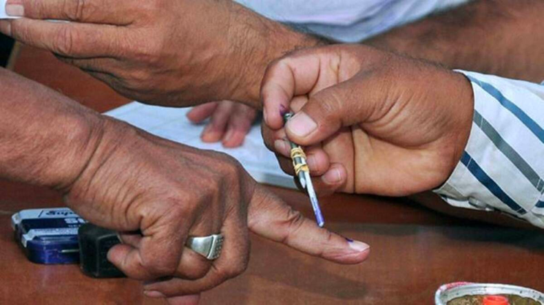 UP: मैनपुरी, रामपुर, खतौली सीटों पर कल सुबह 7 बजे से वोटिंग
