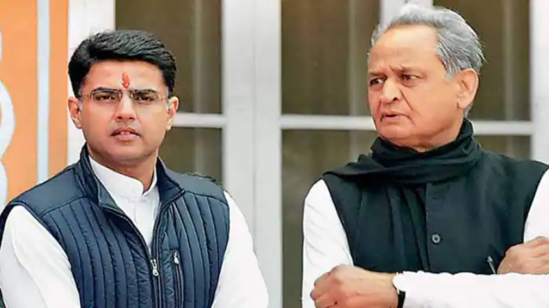 Rajasthan: बजरंग दल-VHP में काम करने वाले लफंडर हैं- सीएम गहलोत का विवादित बयान