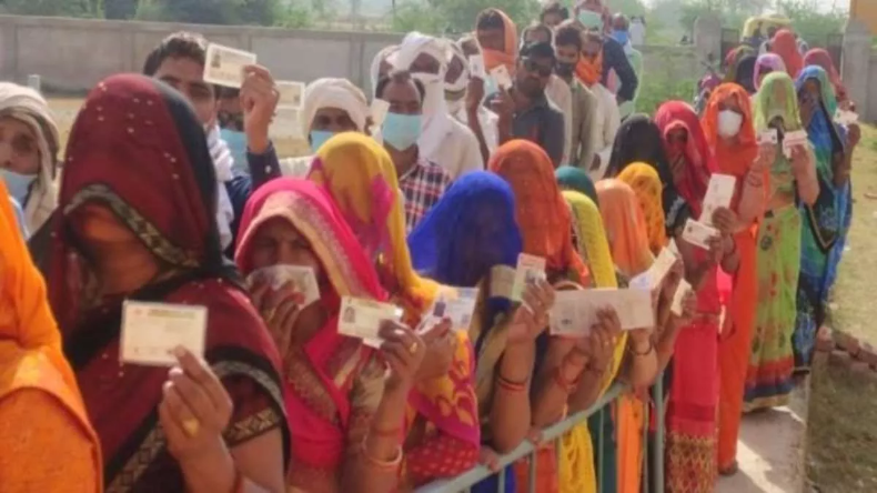 Andhra Pradesh: आंध्र प्रदेश हाईकोर्ट ने आंध्र प्रदेश में सोमवार तक सरकारी योजनाओं के कैश ट्रांसफर पर लगाया प्रतिबंध