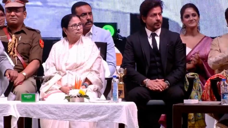 अंबानी-बच्चन परिवार के  डिज़ाइनर ने Urfi Javed को बनाया अपनी मॉडल
