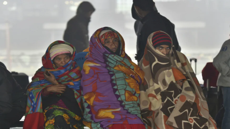 फिर सुहाना हुआ Delhi का मौसम, कई हिस्सों में गरज के साथ बारिश
