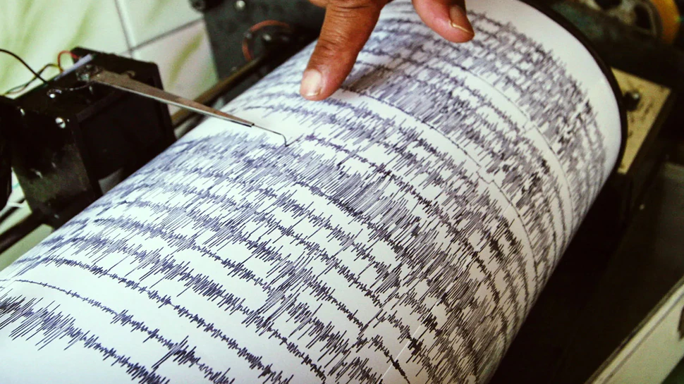 Earthquake in Delhi NCR : तेज झटको से हिला दिल्ली एनसीआर, महीने में तीसरी बार आया भूकंप