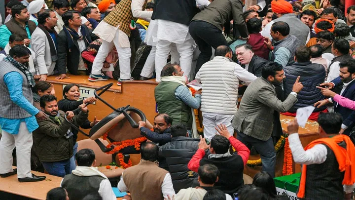 Delhi Mayor Election: दिल्ली में मेयर चुनाव आज, शैली ओबेरॉय और रेखा गुप्ता में होगी टक्कर