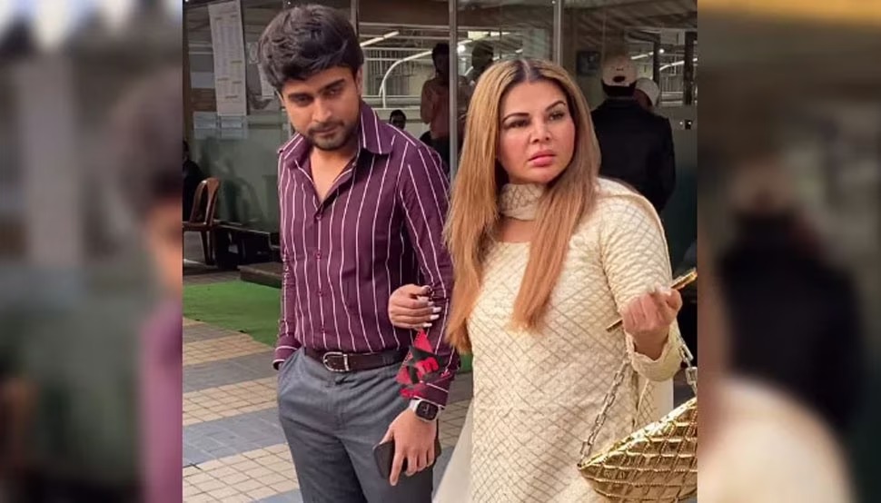बस एक बार फिर तो… एक्ट्रेस राखी सावंत को महबूबा बनाना चाहते हैं मौलाना मुफ्ती कवी