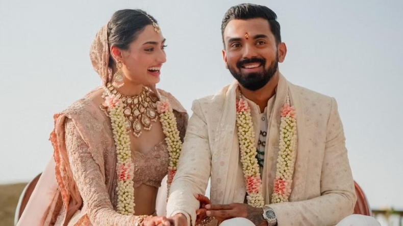 केएल राहुल ने शेयर किया अथिया का क्यूट वीडियो, डायमंड मंगलसूत्र किया फ्लॉन्ट