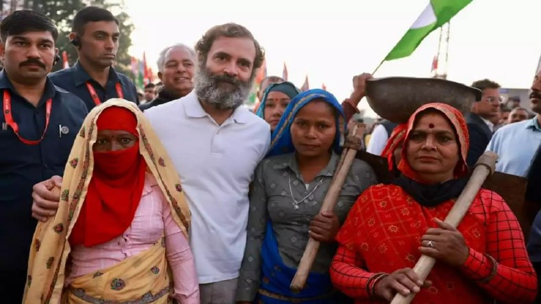 हिमाचल में गरजे राहुल गांधी, कहा- ‘3-4 लोगों के लिए काम कर रही है मोदी सरकार’