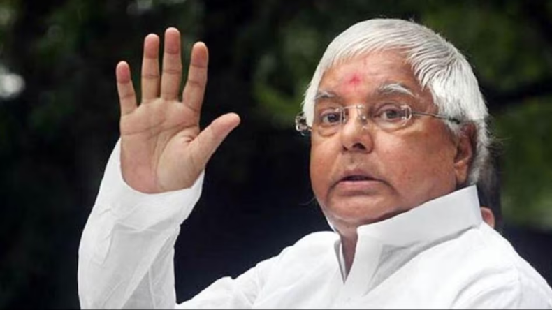 लालू परिवार के ठिकानों पर ED की छापेमारी, RJD चीफ बोले- गर्भवती बहू को 15 घंटों तक बैठाकर रखा
