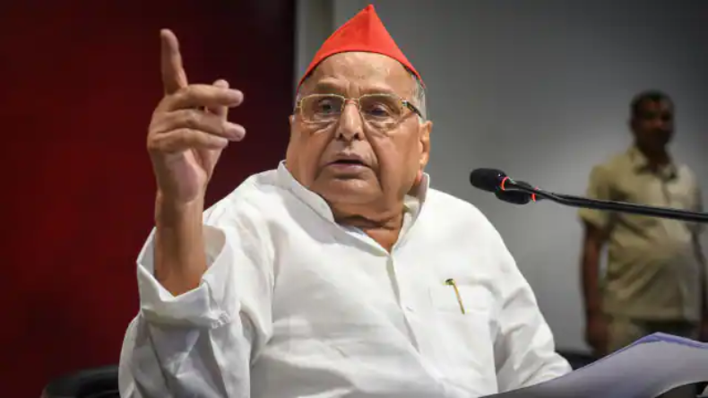 Padma Award: आज मरणोपरांत पद्म विभूषण से सम्मानित होंगे मुलायम सिंह यादव, अखिलेश लेंगे अवार्ड