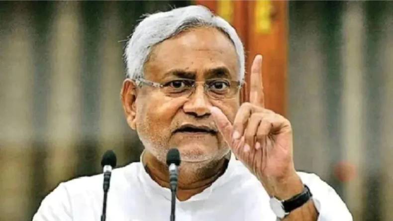 बिहार: सीबीआई की चार्जशीट को लेकर लालू परिवार पर जदयू का तंज, कहा-जेल में ही सब आनंद लेंगे…