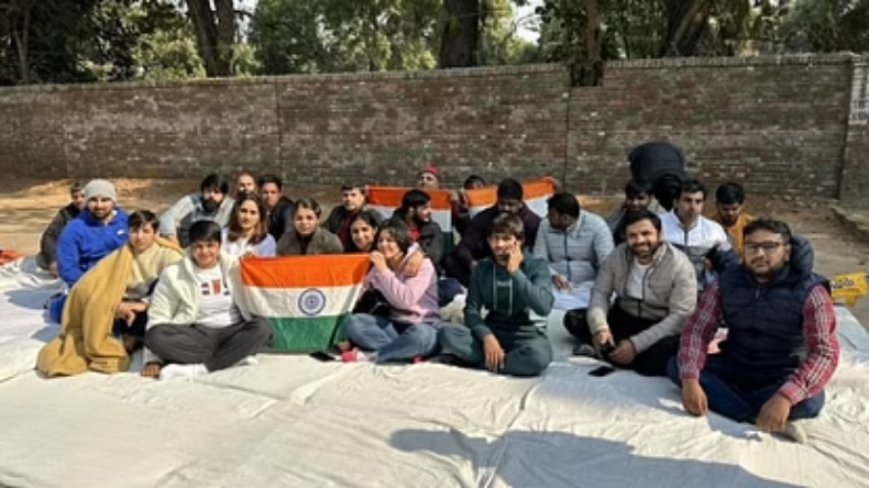 विनेश फोगाट ने कुश्ती संघ अध्यक्ष की नीयत पर उठाए सवाल, कहा- ‘लखनऊ में कैंप क्यों लगाया जाता है?’
