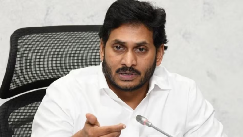 Ambati rayudu: सियासी मैदान में उतरे अंबाती रायडू, सीएम जगन मोहन रेड्डी की पार्टी का दामन थामा