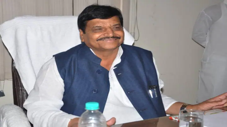 मैं तीन साल योगी जी के संपर्क में… शिवपाल के इस बयान पर भतीजे अखिलेश का भड़कना तय