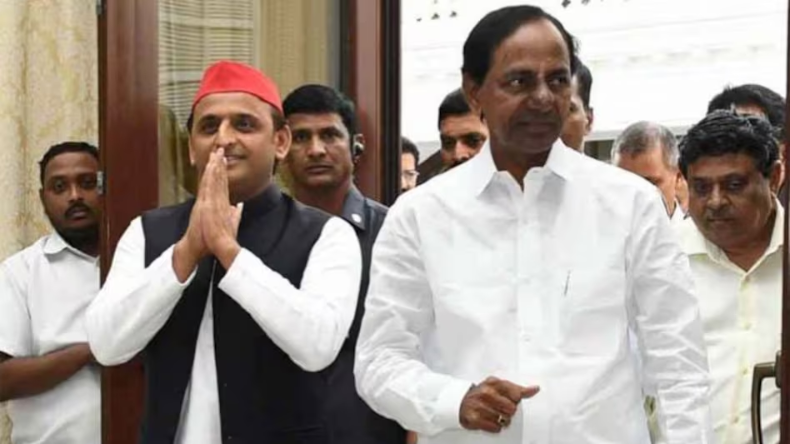 तेलंगाना: BJP प्रदेश अध्यक्ष बंदी संजय कुमार को पुलिस ने हिरासत में लिया, सड़कों पर उतरे समर्थक