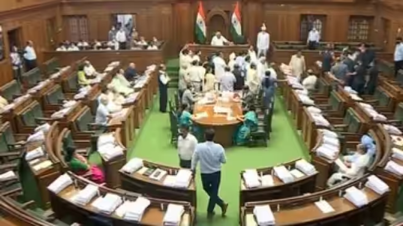 मोदी के राज में हुआ आडानी घोटाला… संजय सिंह ने केंद्र पर साधा निशाना