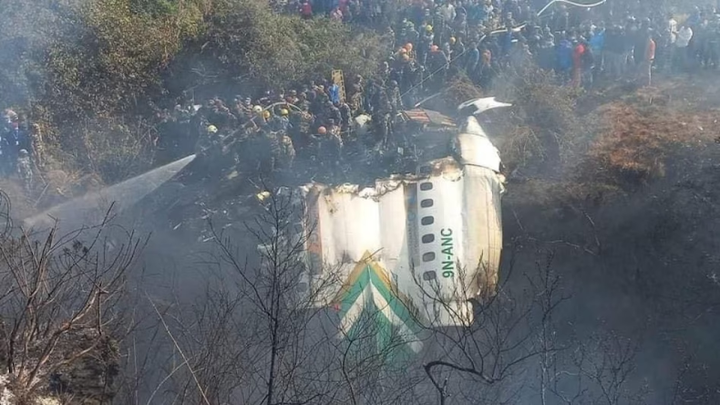 लखनऊ एयरपोर्ट पर विमान से टकराया पक्षी, करनी पड़ी इमरजेंसी लैंडिंग