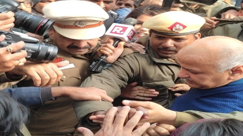 Delhi: सड़क हादसे में दरोगा की दर्दनाक मौत, तेज़ रफ़्तार गाड़ी ने उड़ाया